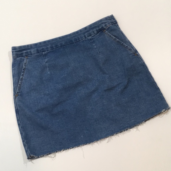 back zip denim skirt